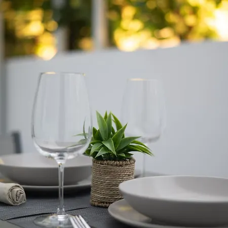 Honey Oak & Cream Patio By Nest Apartment Thessaloniki Exterior photo